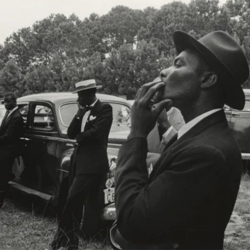 Robert Frank. Funeral – St. Helena, South Carolina, 1955. Collection Maison Européenne de la Photographie, París © Robert Frank Foundation, from The Americans.